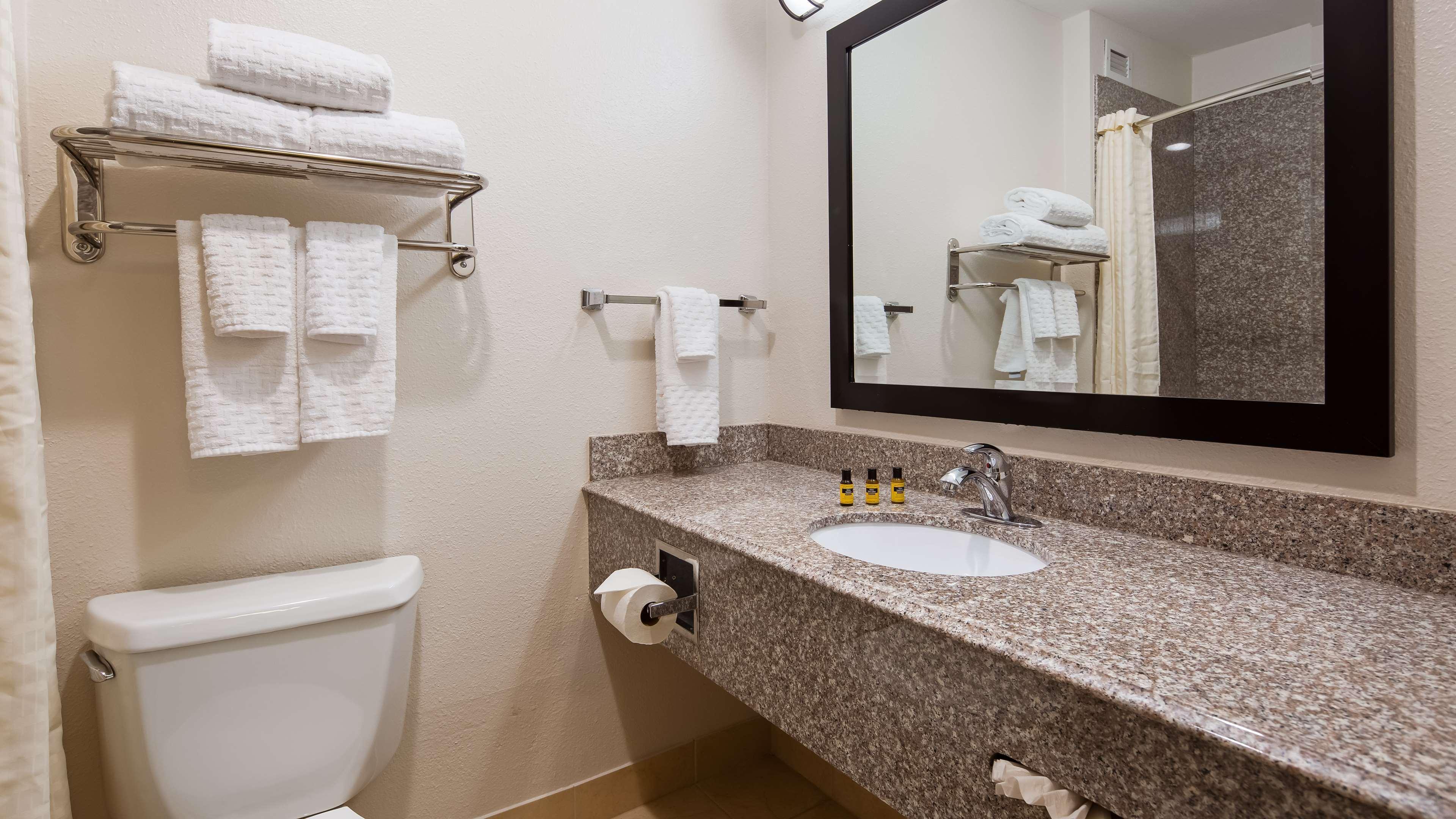 Best Western Plus Kansas City Airport - Kci East Buitenkant foto
