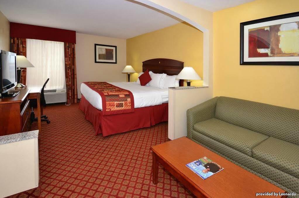 Best Western Plus Kansas City Airport - Kci East Buitenkant foto